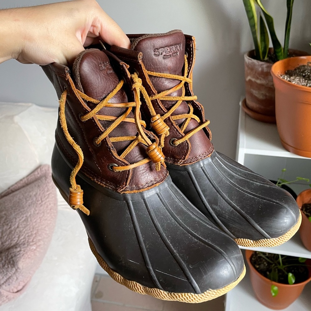 Sperry duck boots